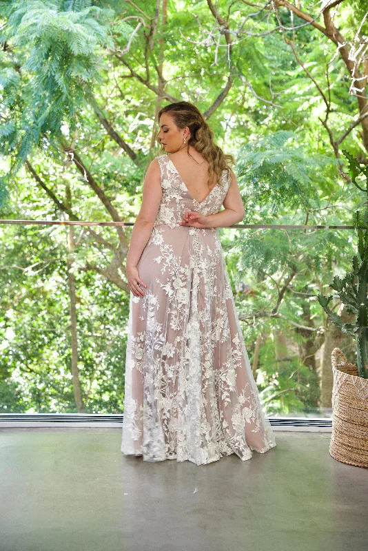 Low Prices Gemma Gown (sleeveless)
