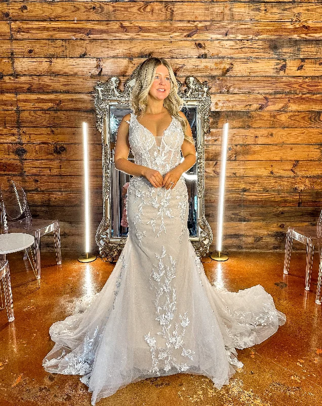 The Best Prices Cranberry Wedding Dress
