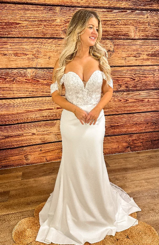 Special Promotion Elora Wedding Dress