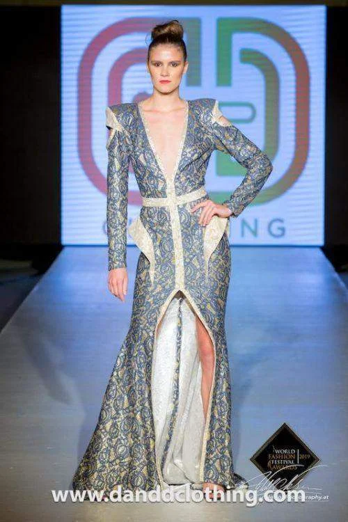Price Reduction D&D Red Carpet Blue Shiny Dress