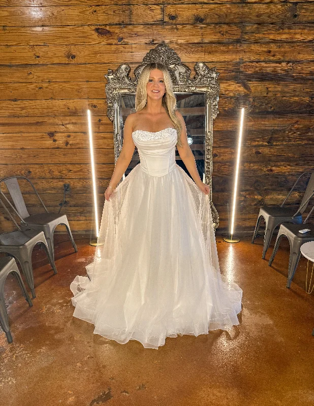 Deal Alert Somal Wedding Dress