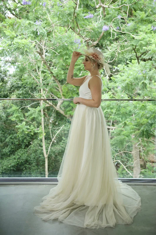 Amazing Deals Giselle Overskirt  in Champagne
