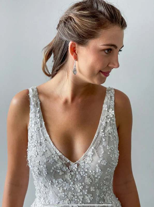 Clearance Event Houston Gown (Sleeveless) - Oyster
