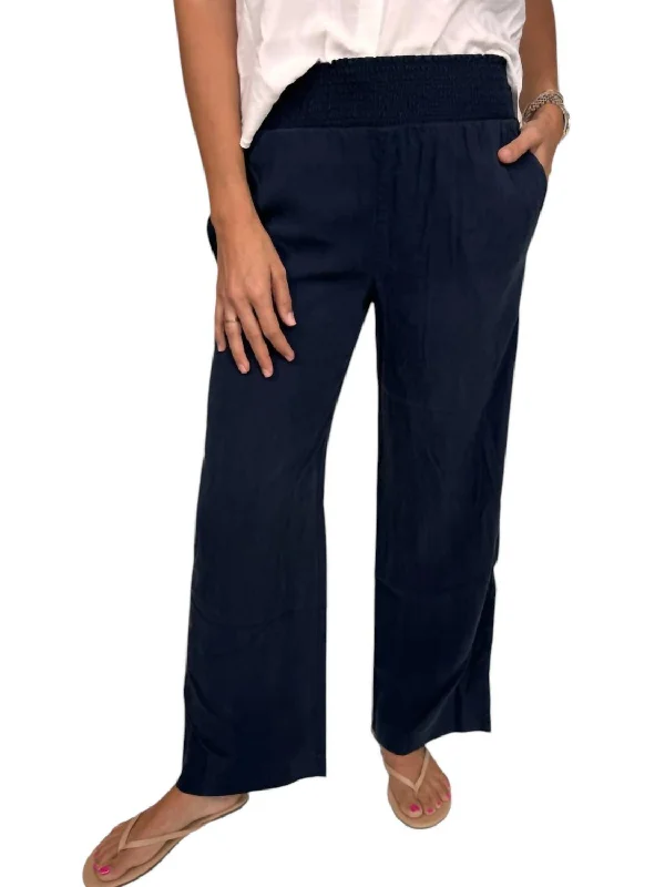 Epic Deals Wide Leg Pants In Navy