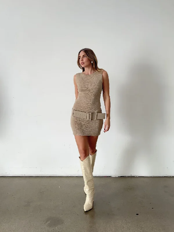 Sale Event Model Off Duty Dress