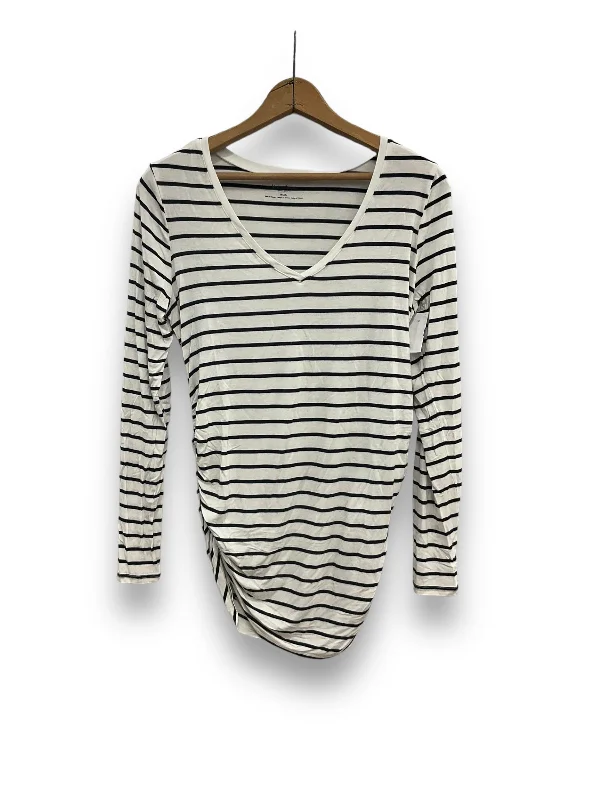Limited Quantity Maternity Top Long Sleeve By Motherhood  Size: M