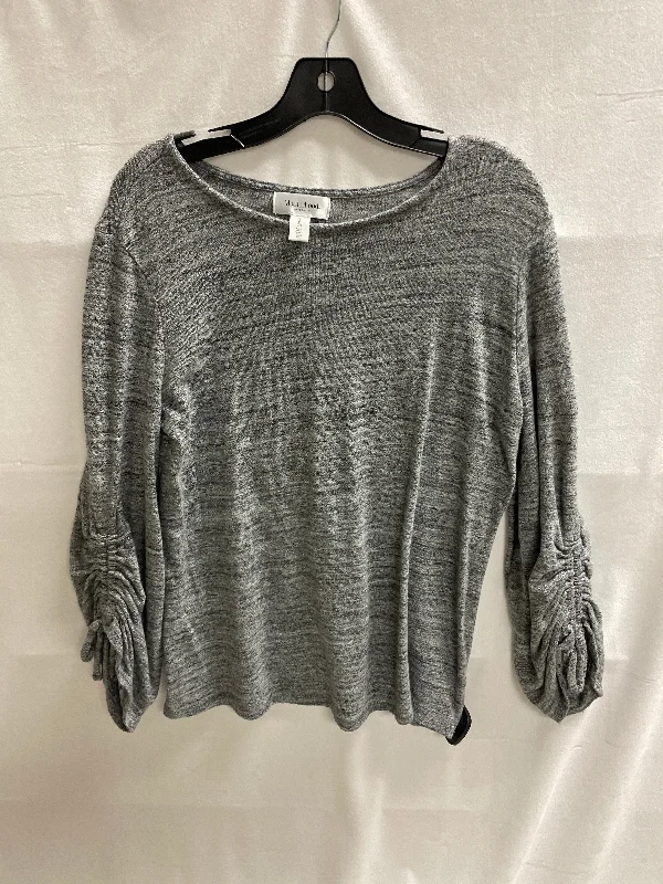 New Markdowns Maternity Top Long Sleeve By Motherhood  Size: S