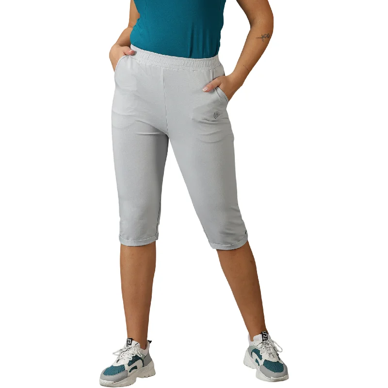 Warehouse Sale Women's Regular Fit Capri with Elasticated Waist & Side pockets